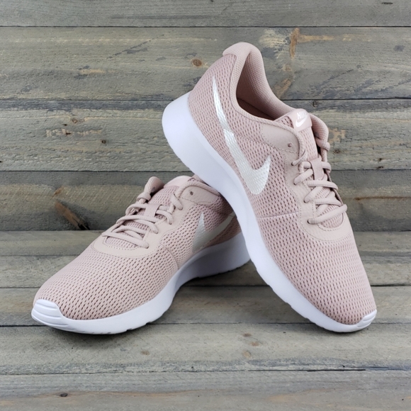 Nike Tanjun Running Shoes Beige/White sz 11 NEW - Picture 7 of 7